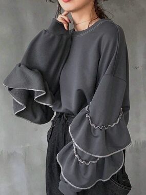 Women's Gray Ruffle Sleeve Sweatshirt - Elegant Layered Sleeves